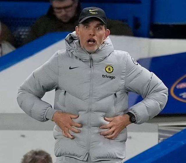 行业趋势数据-图赫尔：斯坦福桥草皮糟糕 后防崩盘没啥好分析的